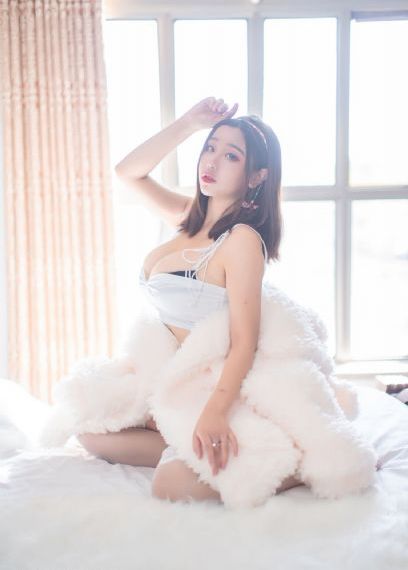 娇妻被朋友粗大猛烈进出高潮视频_1080P在线播放观看